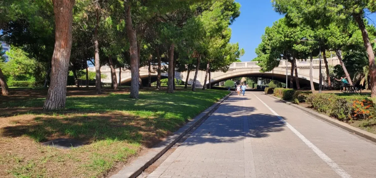 Visit Valencia (Spain) on foot, things to do and what to see in 1 or 2 days? valence park