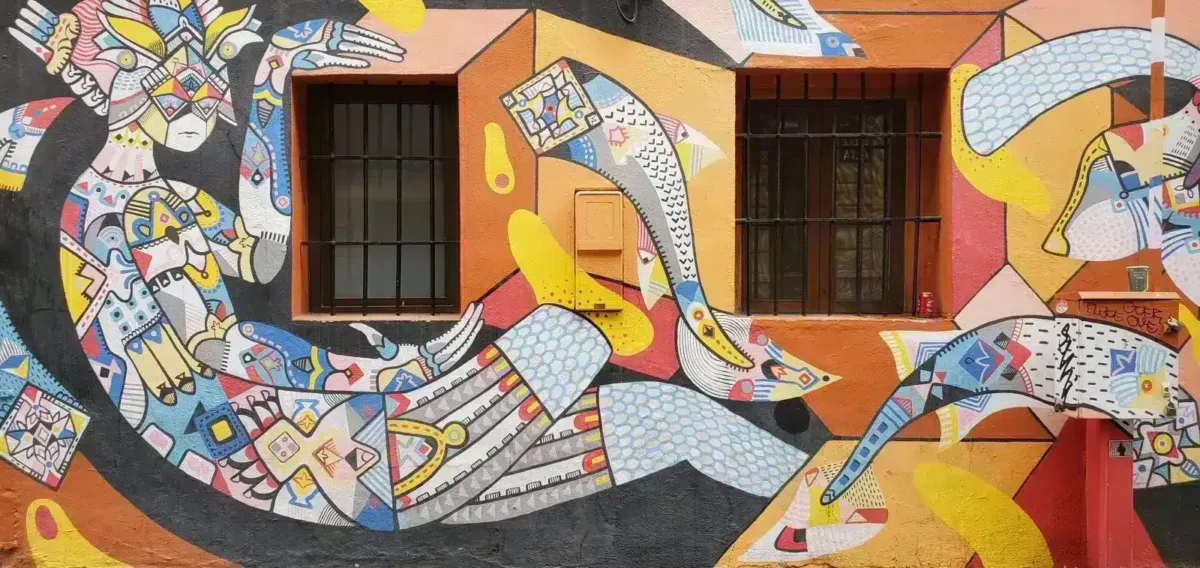 Visit Valencia (Spain) on foot, things to do and what to see in 1 or 2 days? valence graffiti