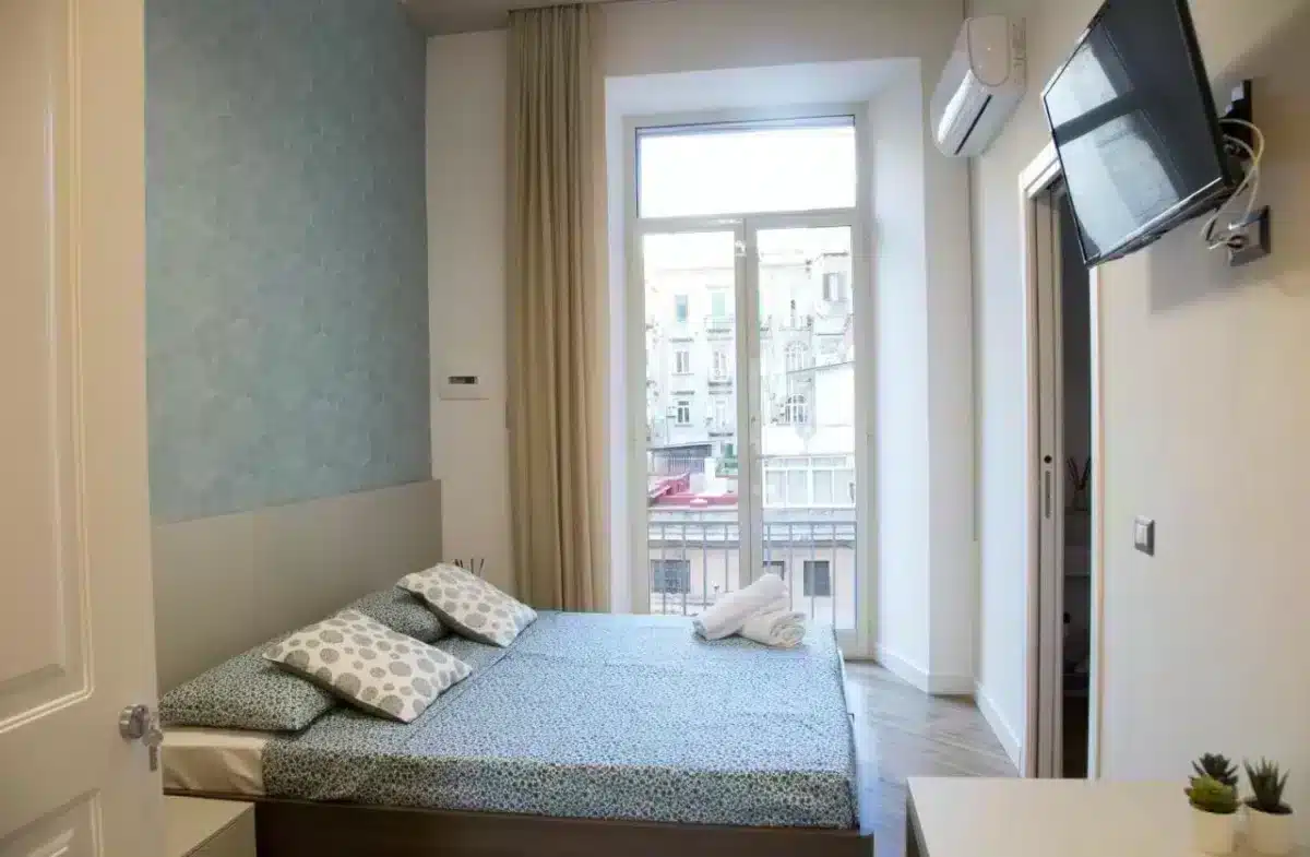 Where to sleep in Naples? Our favorite neighborhoods and best addresses sleep in Naples