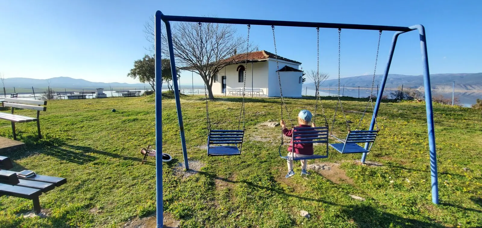 Recorrido por Europa en vehículo transformado: nuestro artículo práctico, itinerario, presupuesto e informe detallado sobre nuestros 10 meses en autocaravana Parque infantil en Grecia