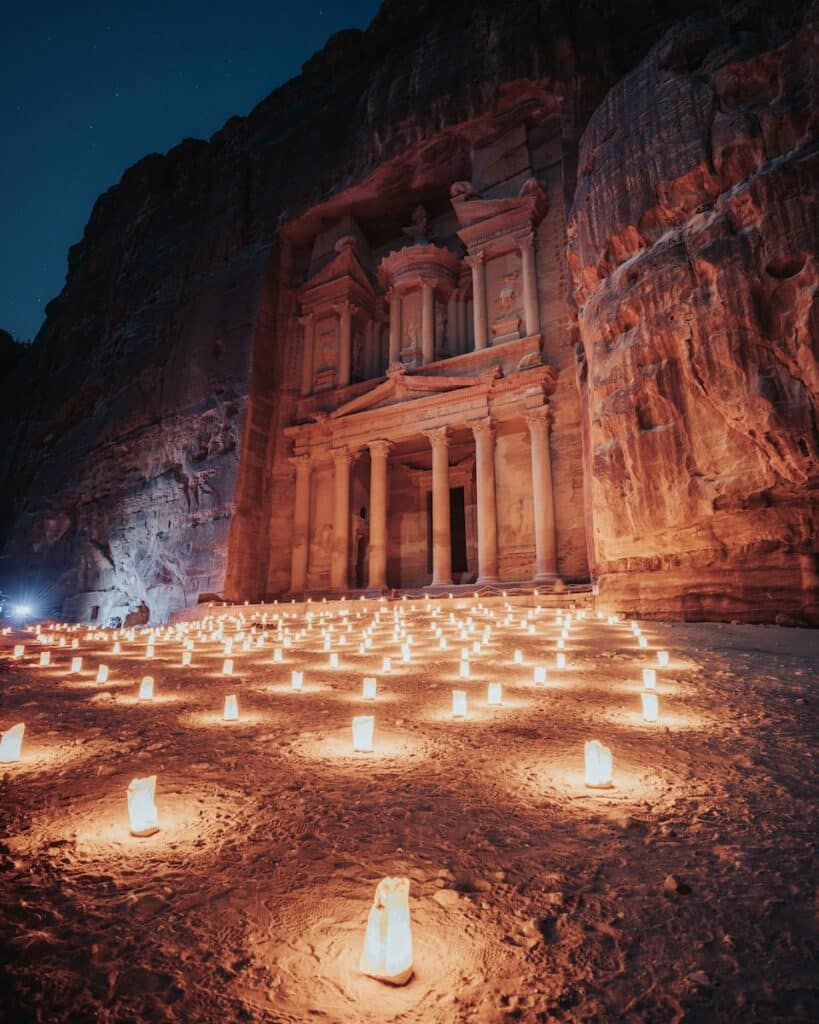 Petra de nuit