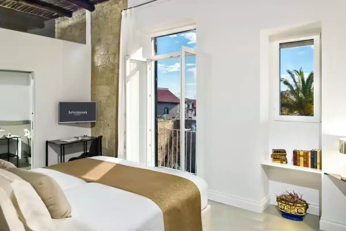 Where to sleep in Naples? Our favorite neighborhoods and best addresses sleep in Naples