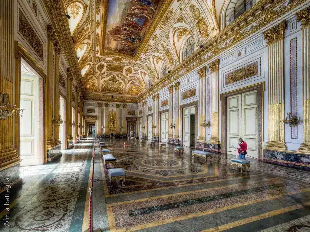Napoli in inverno: cosa fare? I nostri consigli per preparare il viaggio Reggia di Caserta napoli