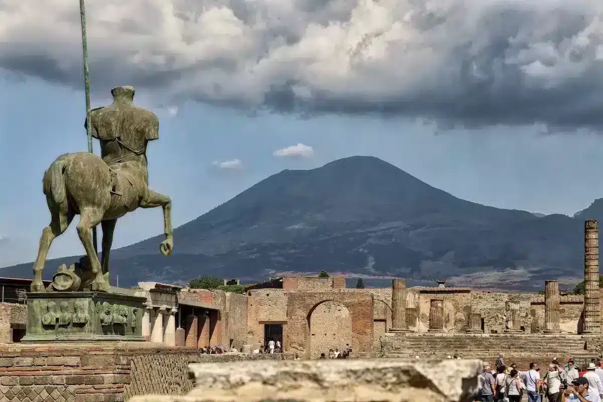 Visit Pompei