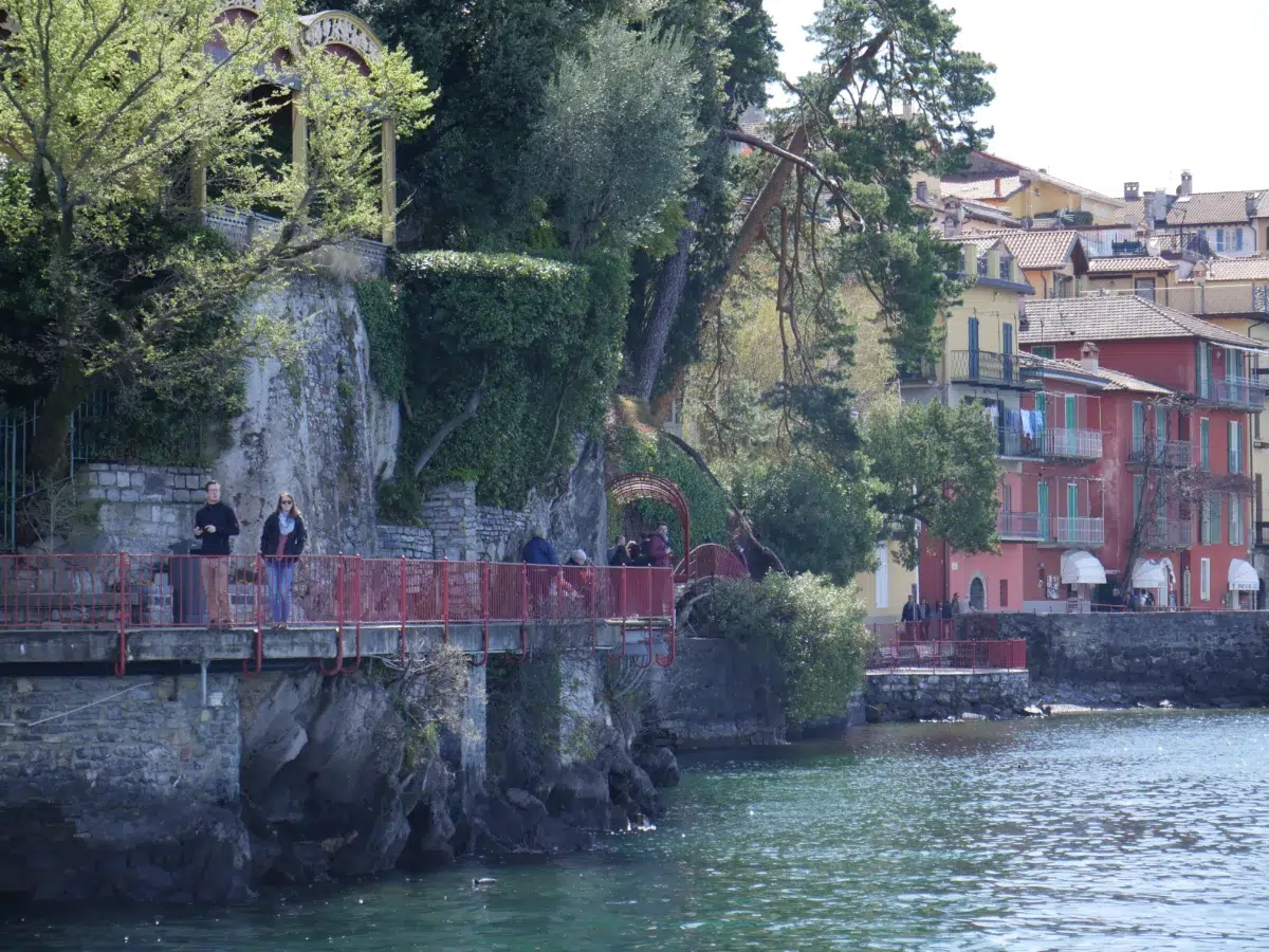 Combien de jours faut-il prévoir pour visiter le lac de Côme ? lac de come varenna