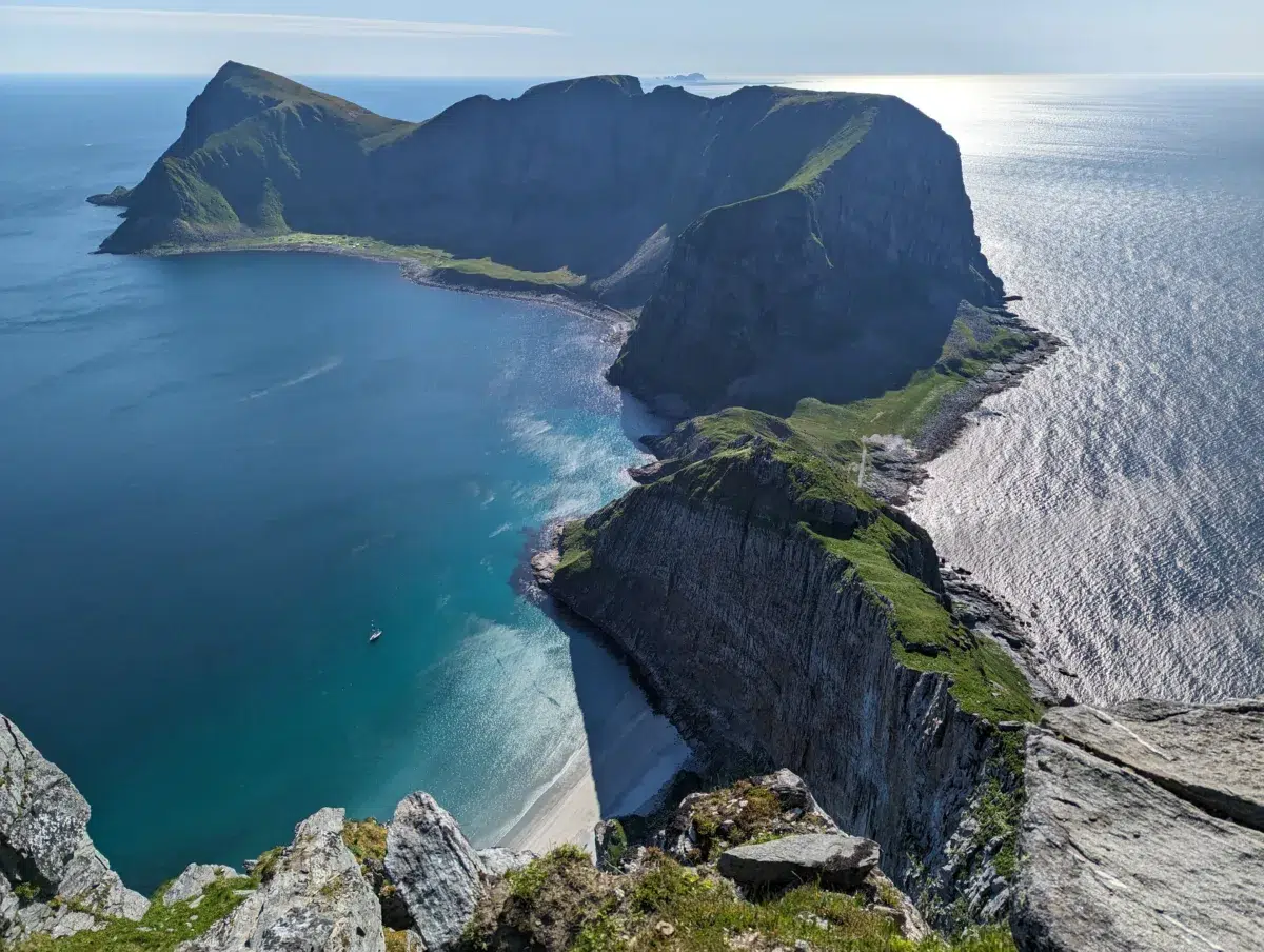 visiter ile vaeroy lofotennorvège camping car van randonnée
