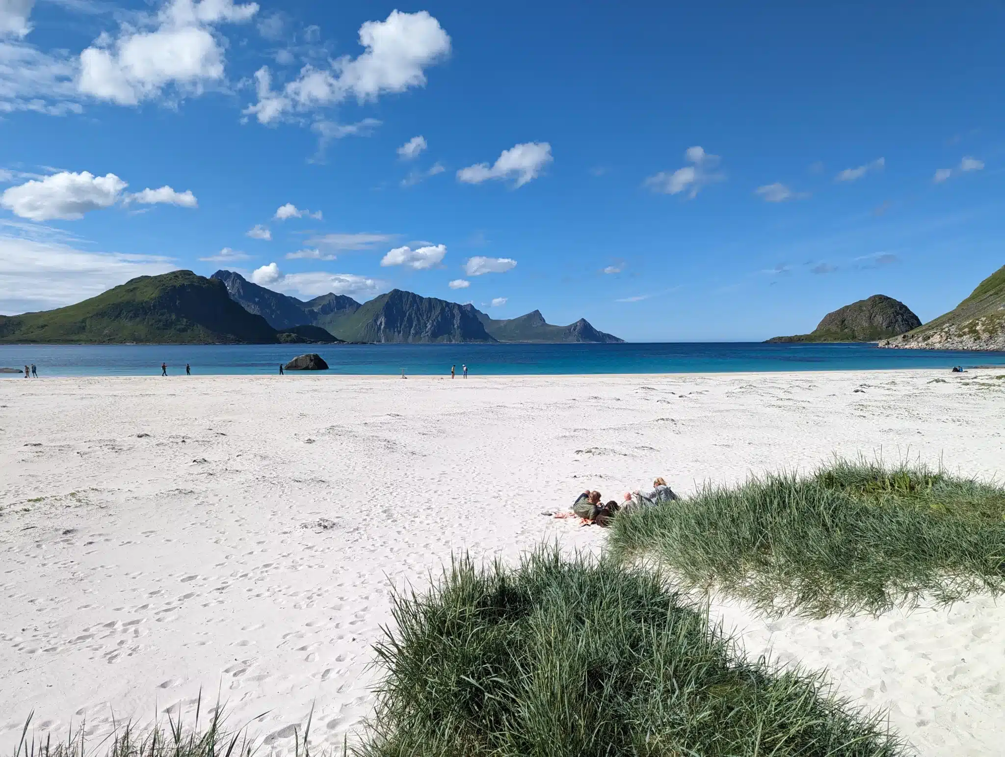 visiter île lofotens norvège camping car plage Hauklandstranda