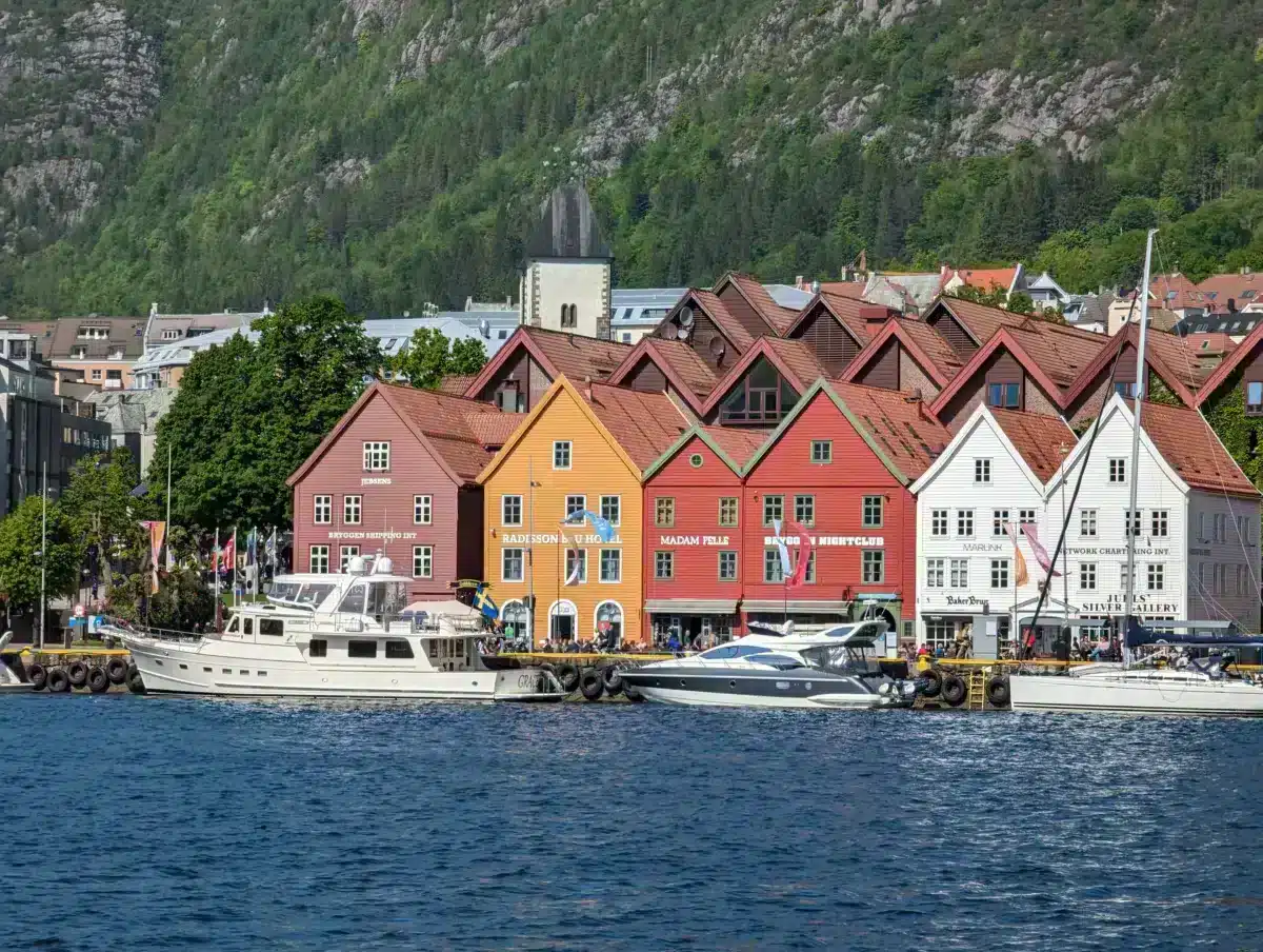Our road trip in Scandinavia in a converted vehicle: our complete guide Bergen norway