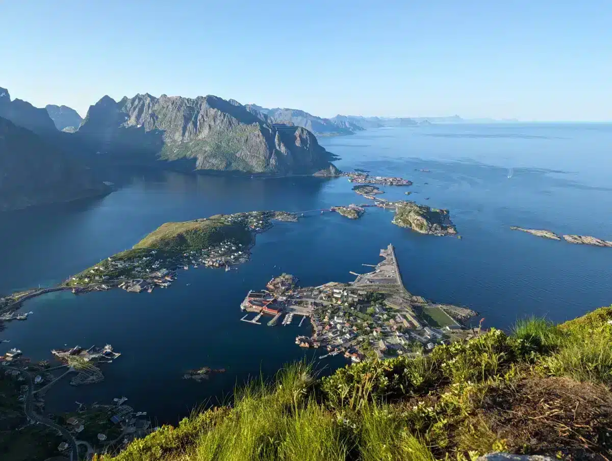 Our road trip in Scandinavia in a converted vehicle: our complete guide lofoten islands hiking queen norway