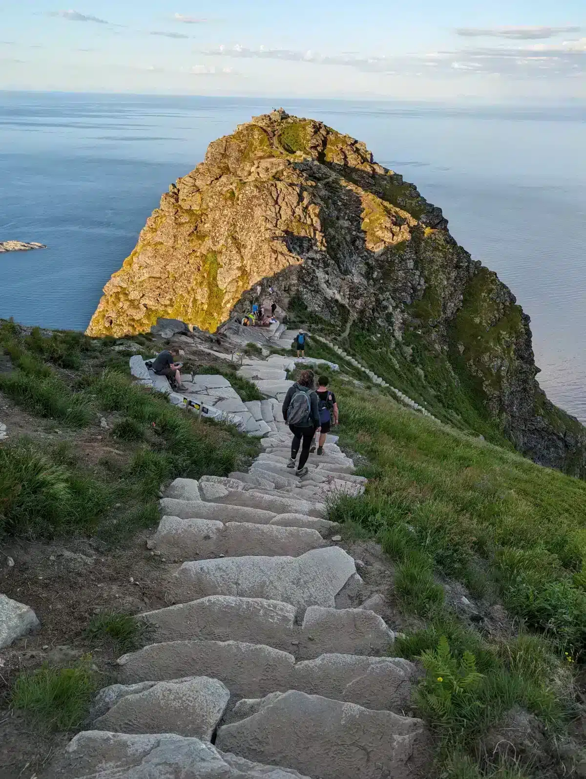 islas lofoten senderismo reina noruega