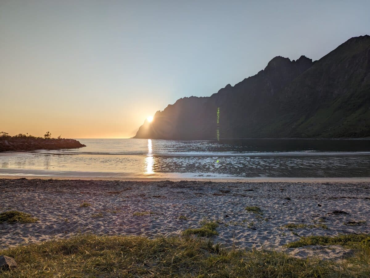 soleil de minuit à senja norvege