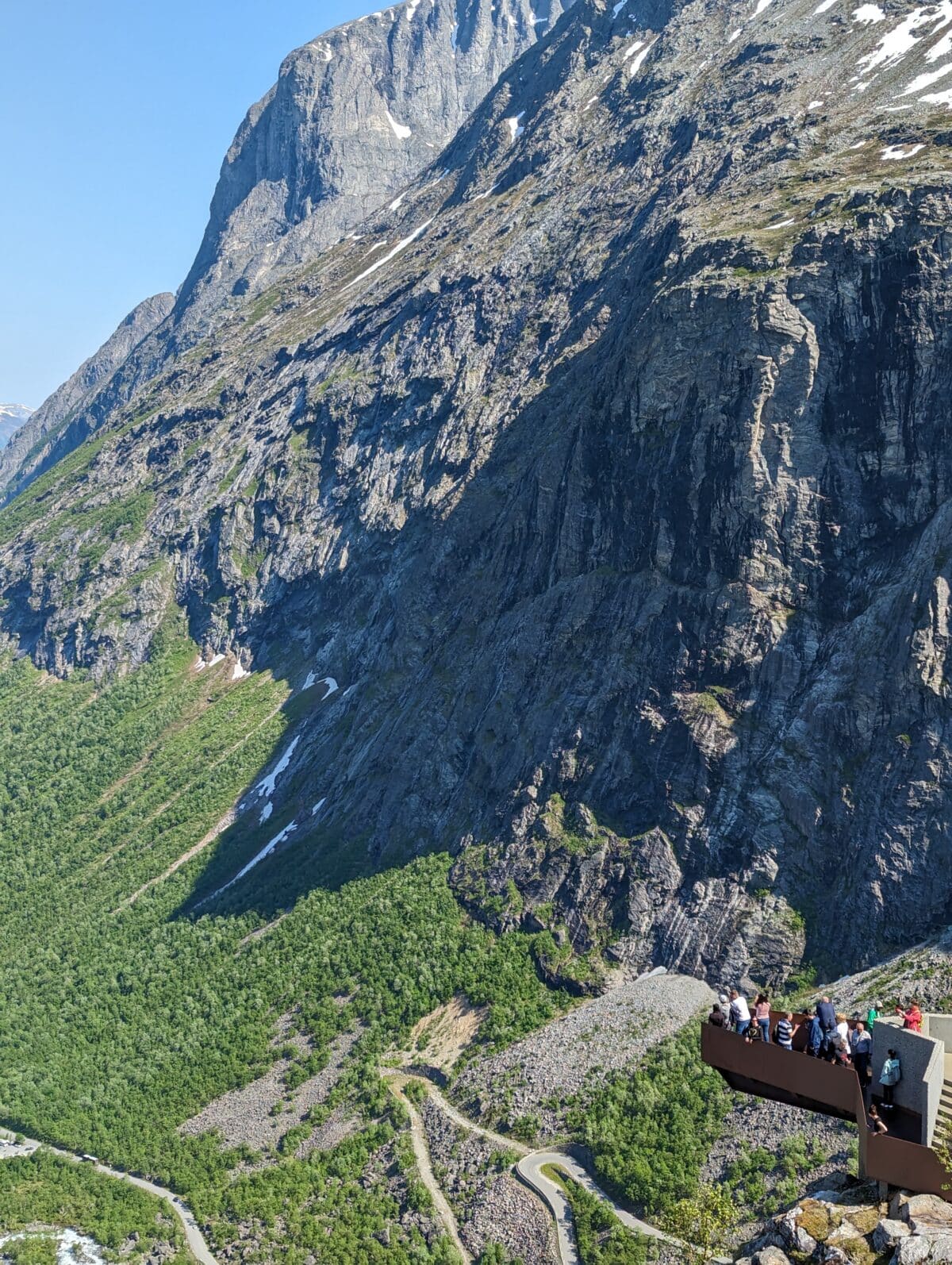 Troll Route footbridge Trollstigen norvege