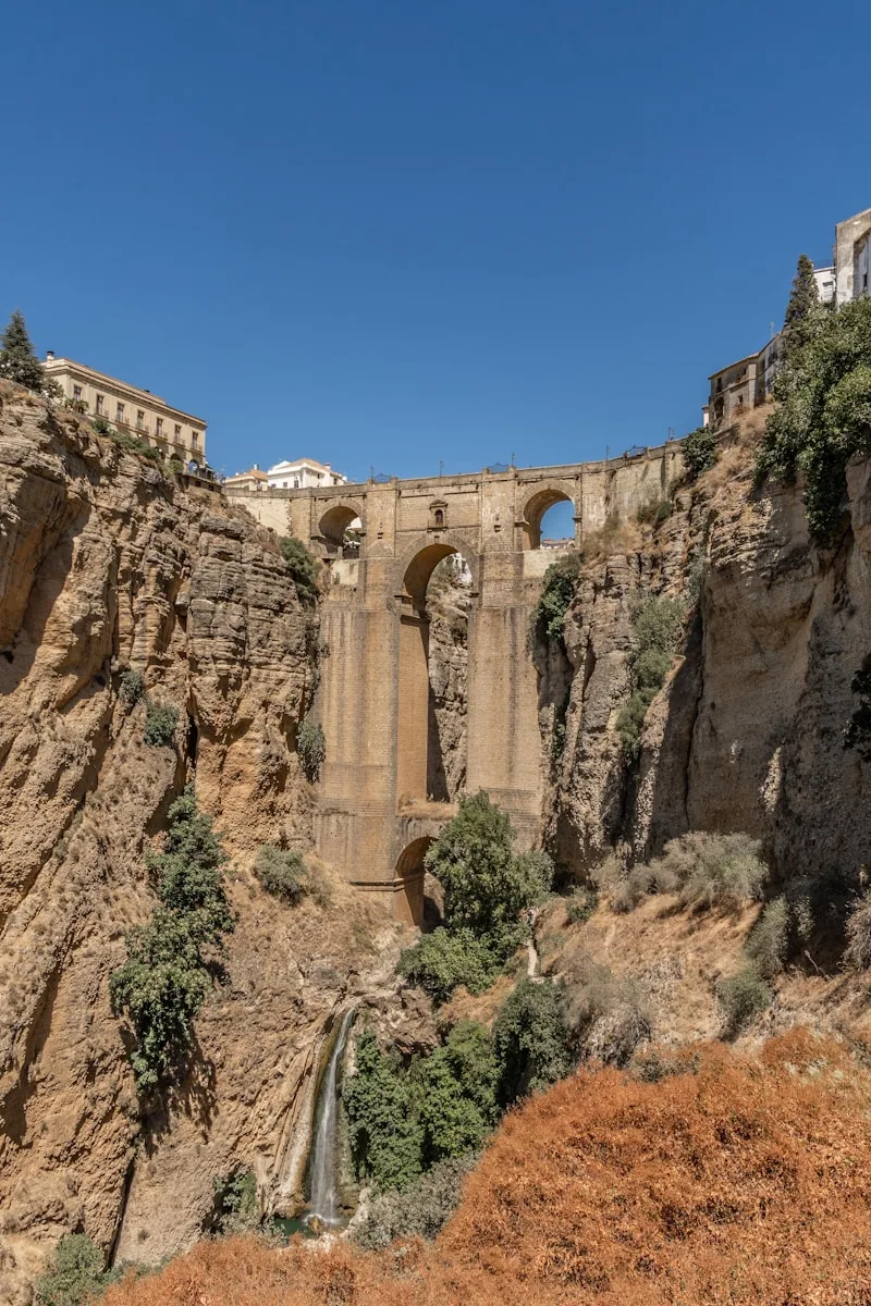 ronda puento nuevo