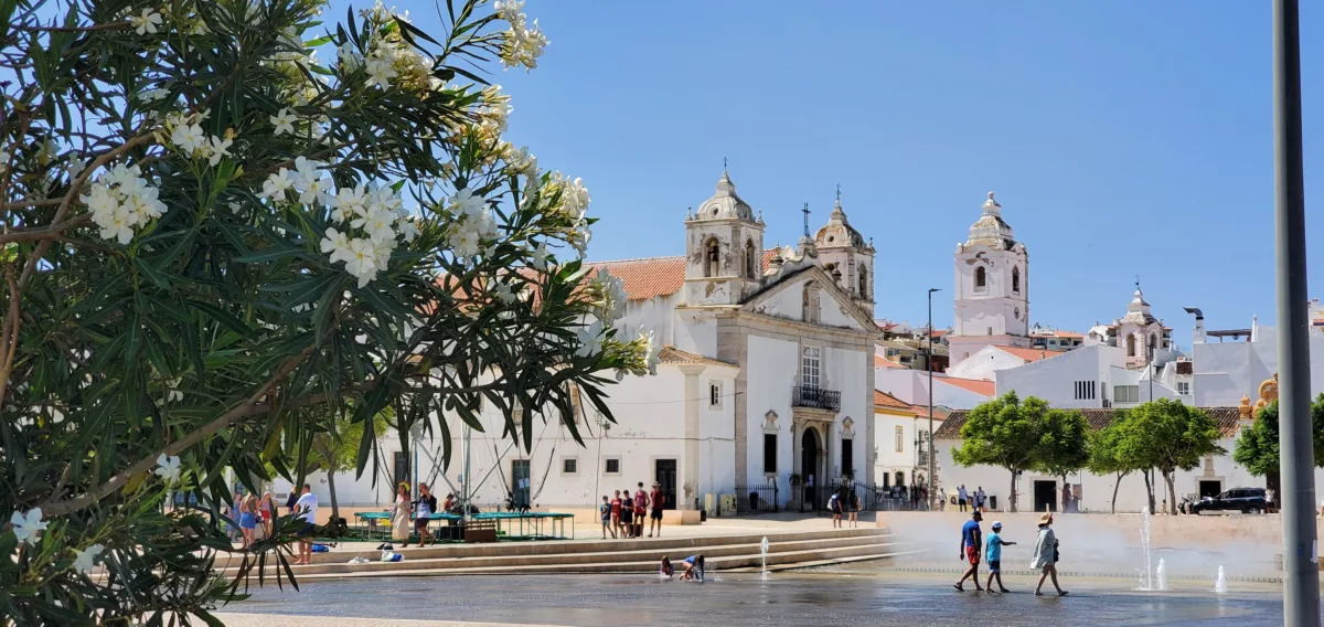 Algarve: las mejores cosas que hacer (playas, cuevas, pueblos, excursiones) lagos