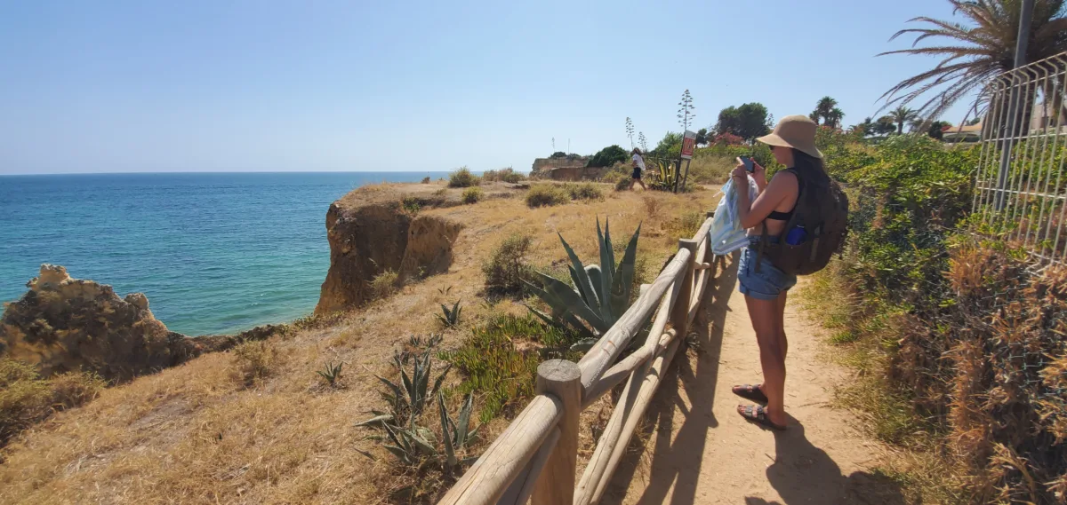 Algarve: las mejores cosas que hacer (playas, cuevas, pueblos, excursiones) armacao de pera portugal algarve